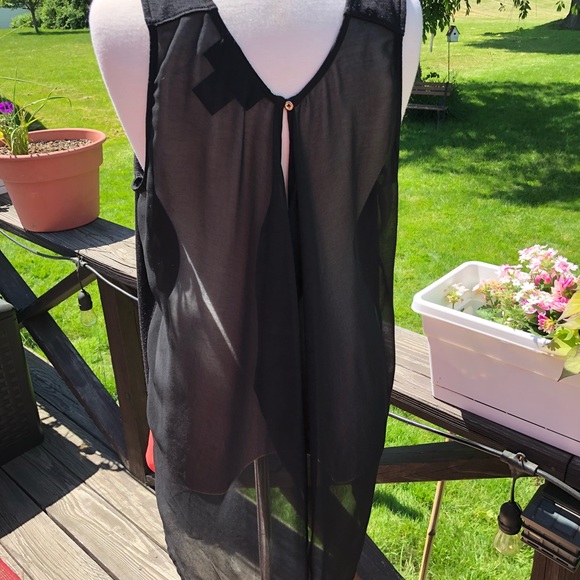 KK Kollection Draped Back Top! - Picture 5 of 8